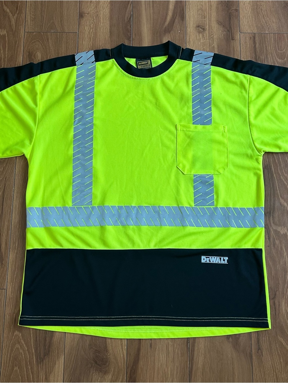 DeWalt High-Visibility Safety Work Tee - Neon Yellow & Black